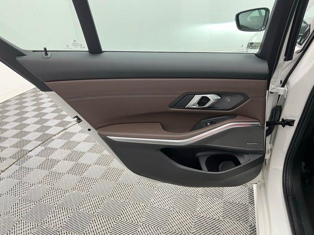 2024 BMW 3 Series 330i xDrive AWD