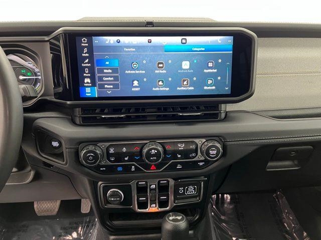 2024 Jeep Wrangler 4xe Sahara AWD