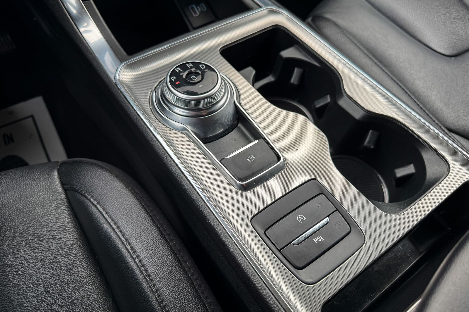 2022 Ford Edge Titanium AWD