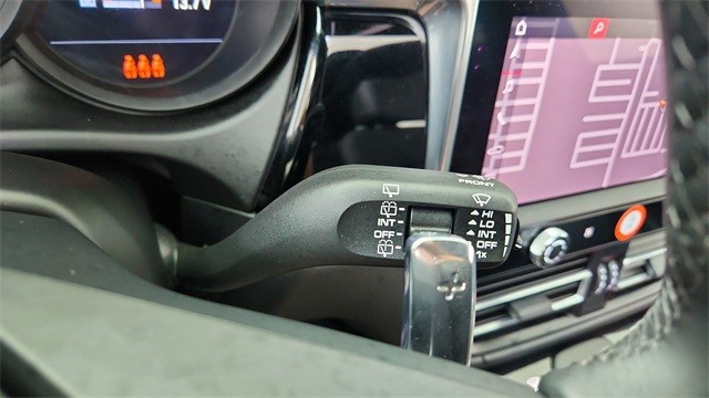 2025 Porsche Macan Base AWD