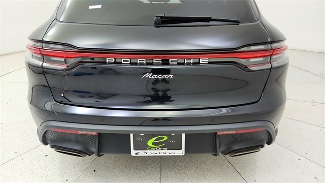 2025 Porsche Macan Base AWD