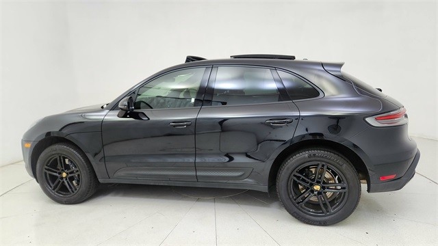 2025 Porsche Macan Base AWD