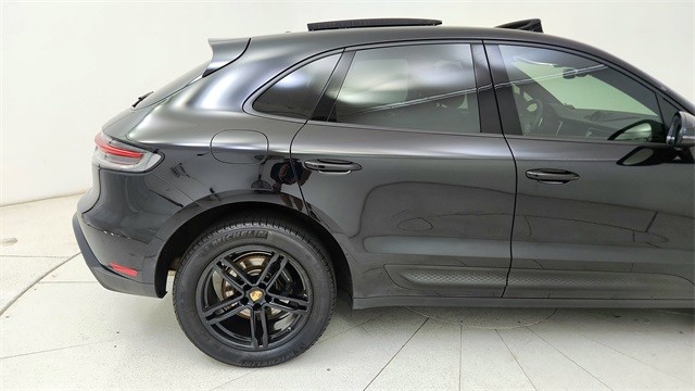 2025 Porsche Macan Base AWD