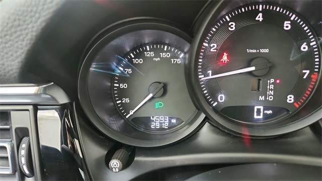 2025 Porsche Macan Base AWD