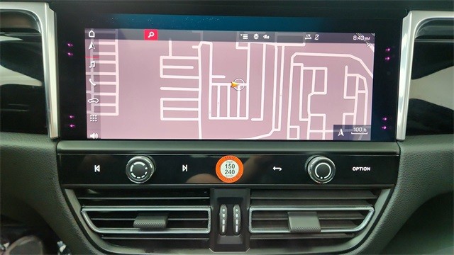 2025 Porsche Macan Base AWD