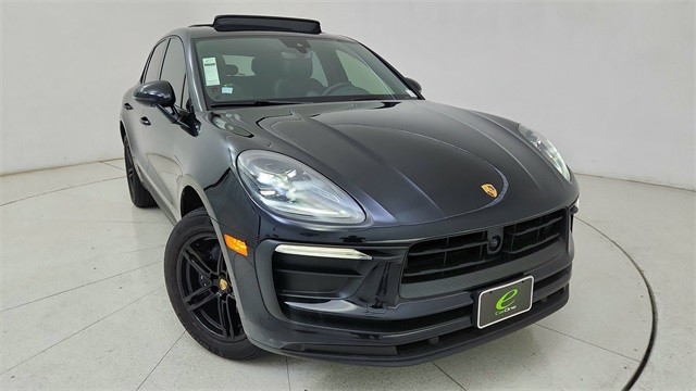 2025 Porsche Macan Base AWD