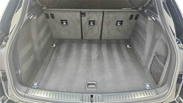 2025 Porsche Macan Base AWD