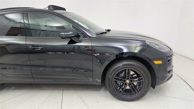2025 Porsche Macan Base AWD