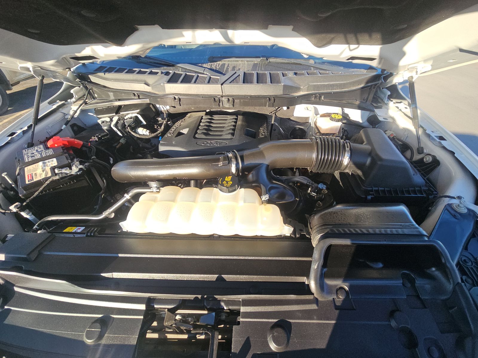 2023 Ford F-150 Lariat AWD