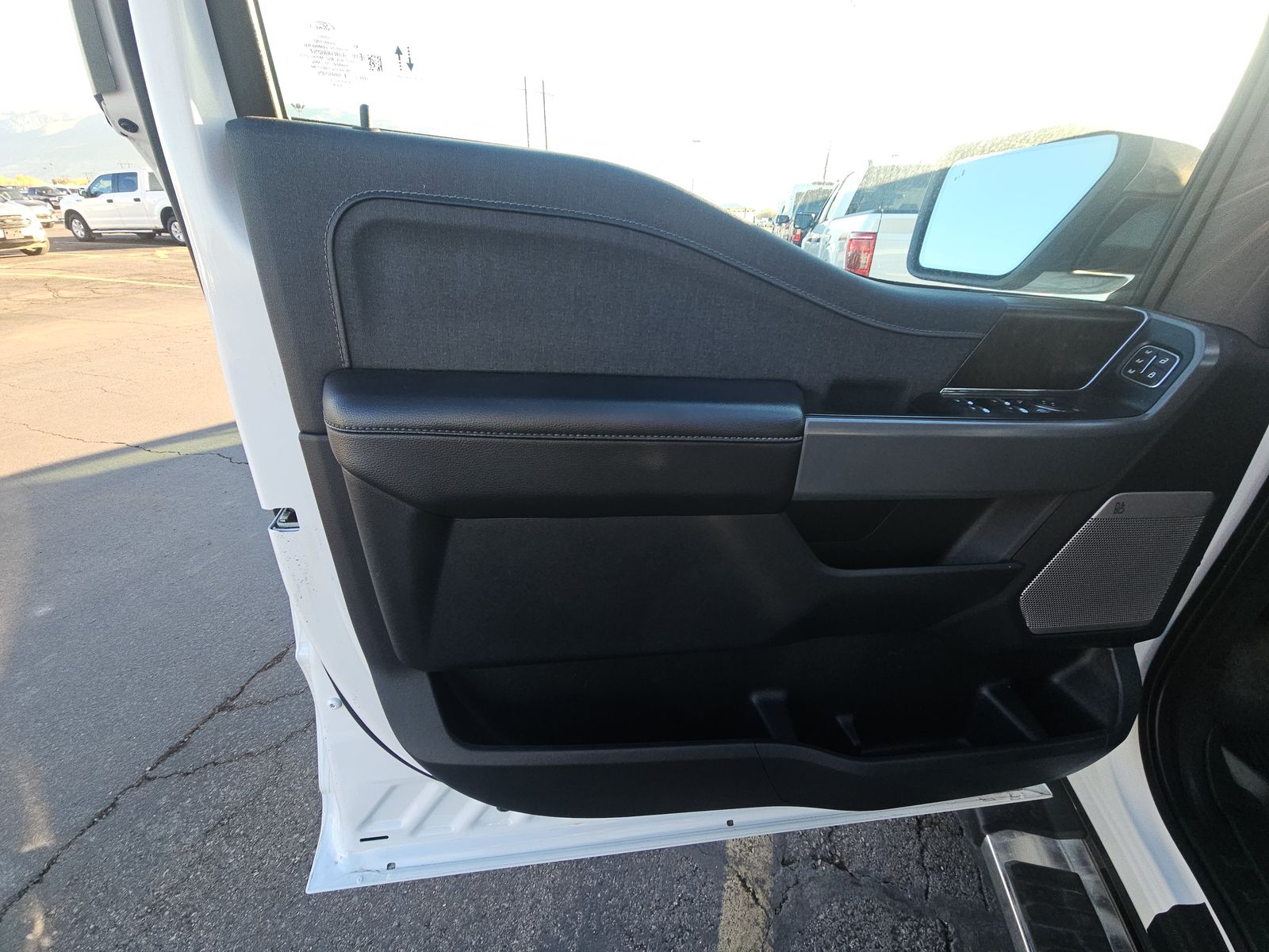 2023 Ford F-150 Lariat AWD