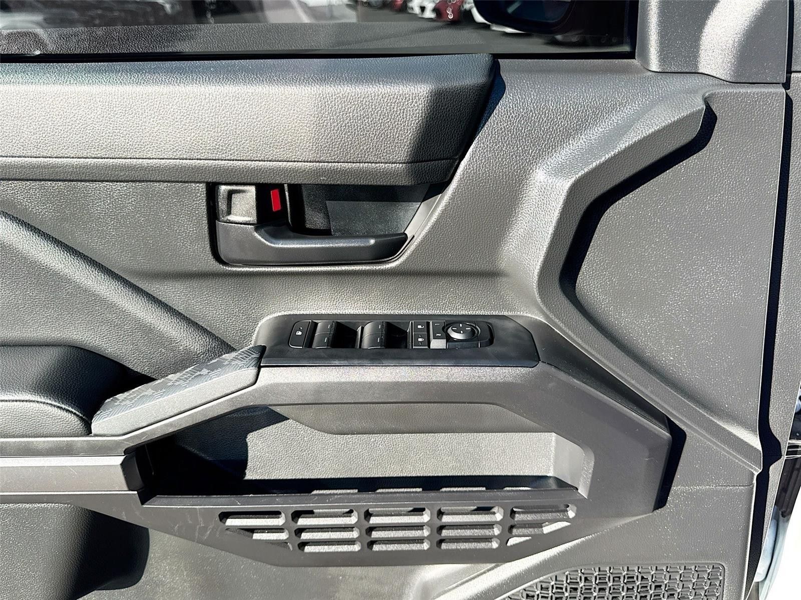 2024 Toyota Tacoma SR5 RWD