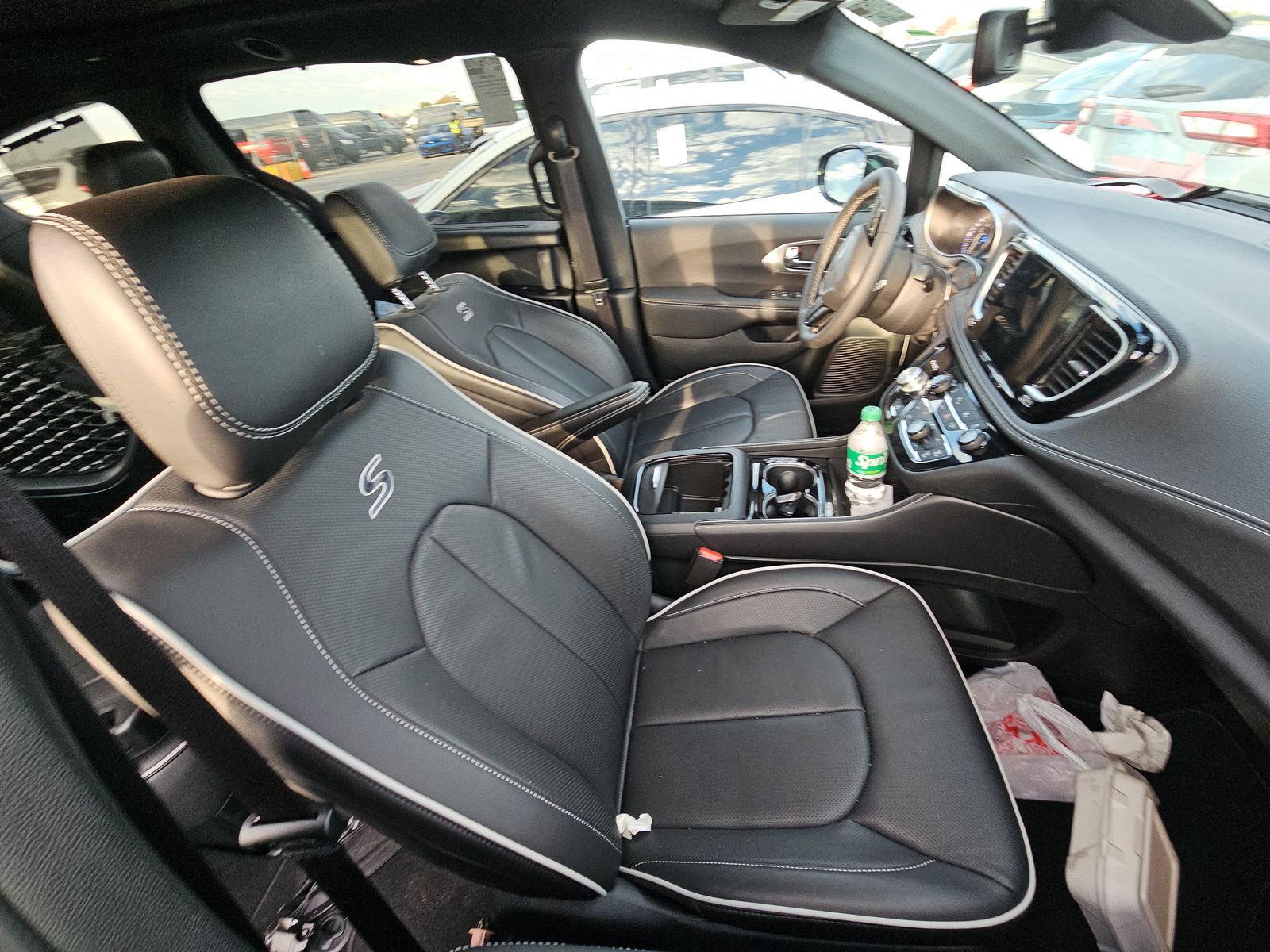 2025 Chrysler Pacifica Limited FWD