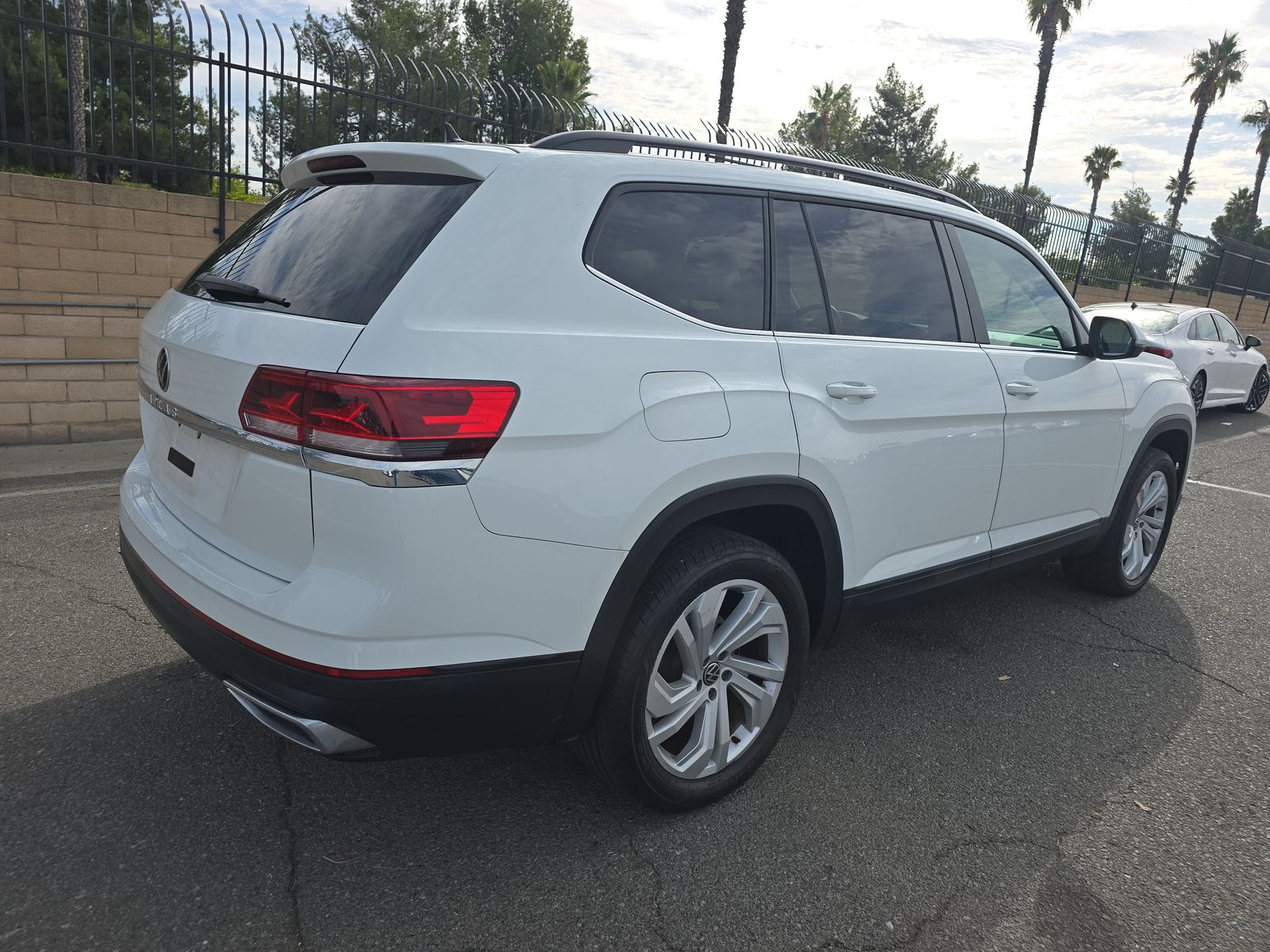 2022 Volkswagen Atlas 2.0T SE FWD