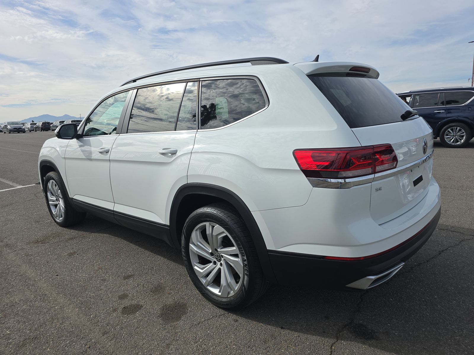 2022 Volkswagen Atlas 2.0T SE FWD