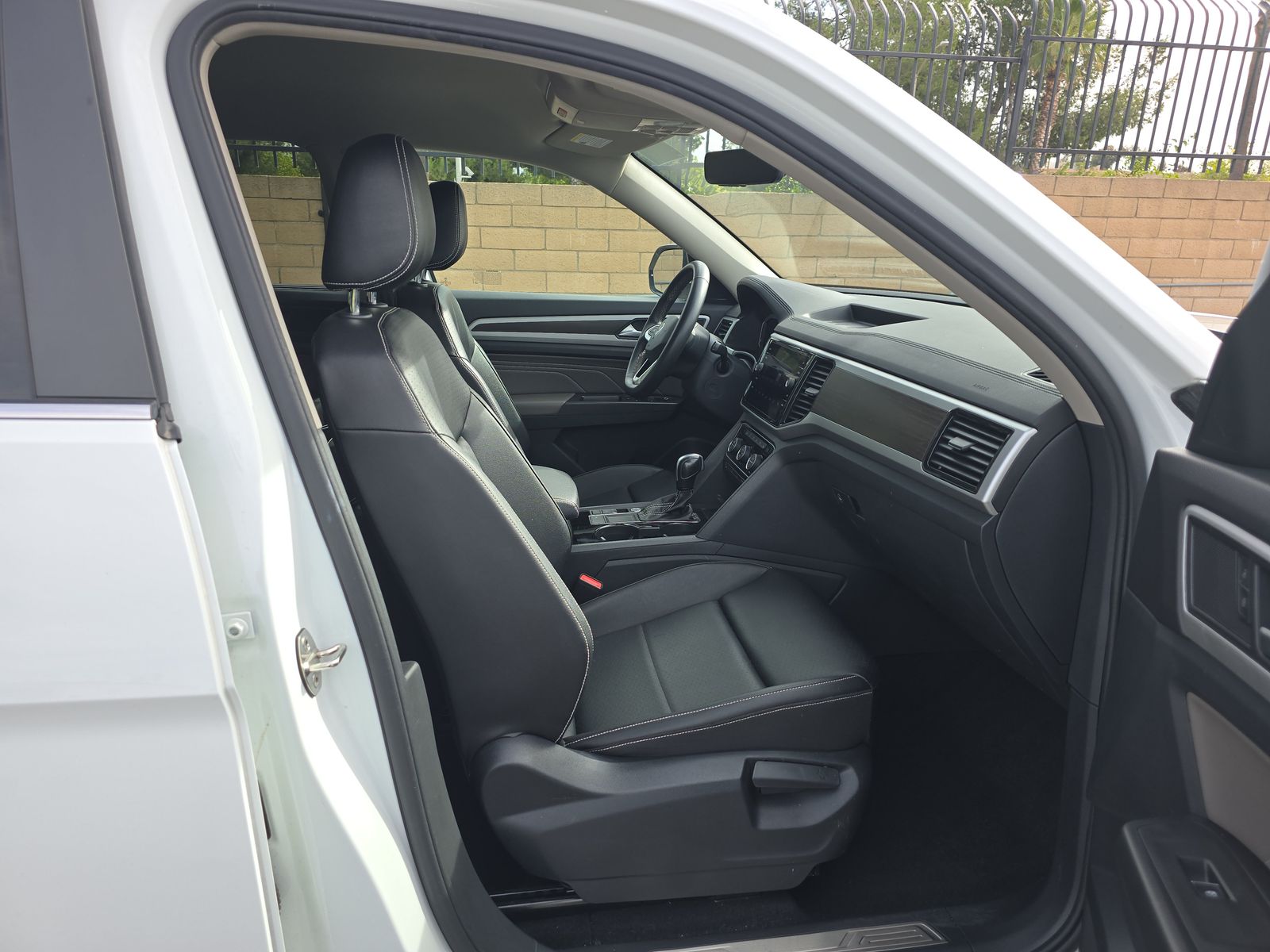 2022 Volkswagen Atlas 2.0T SE FWD