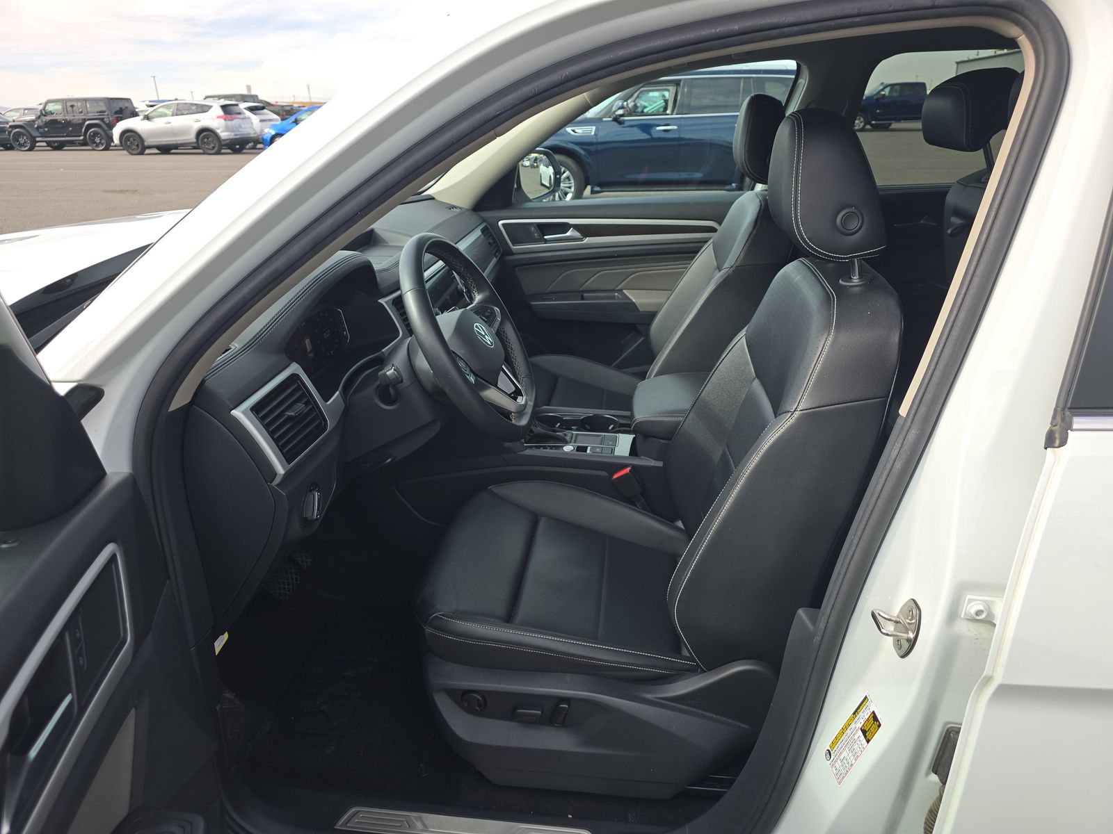 2022 Volkswagen Atlas 2.0T SE FWD