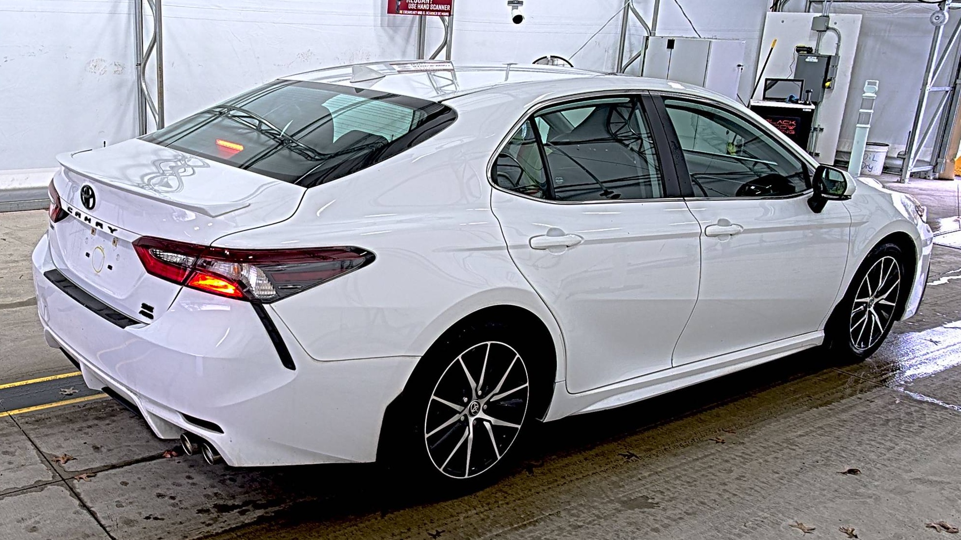 2023 Toyota Camry SE AWD