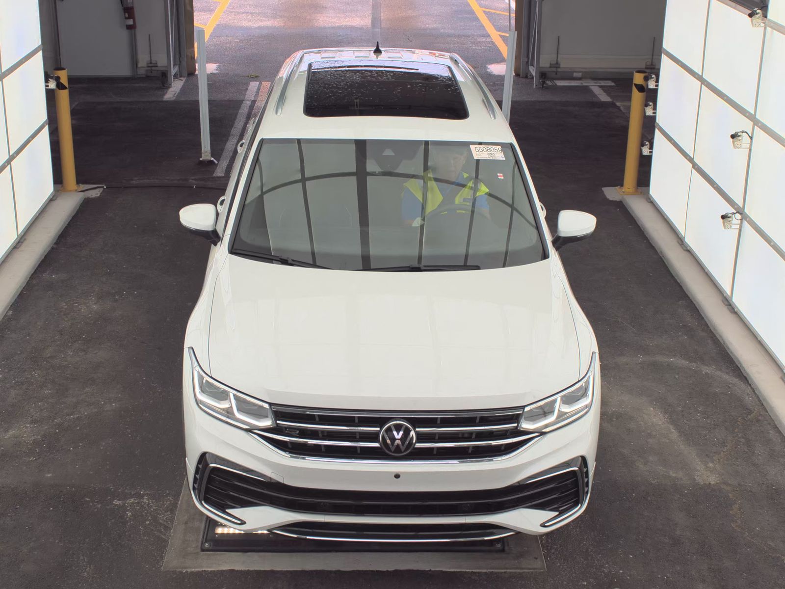 2022 Volkswagen Tiguan 2.0T SEL R-Line AWD