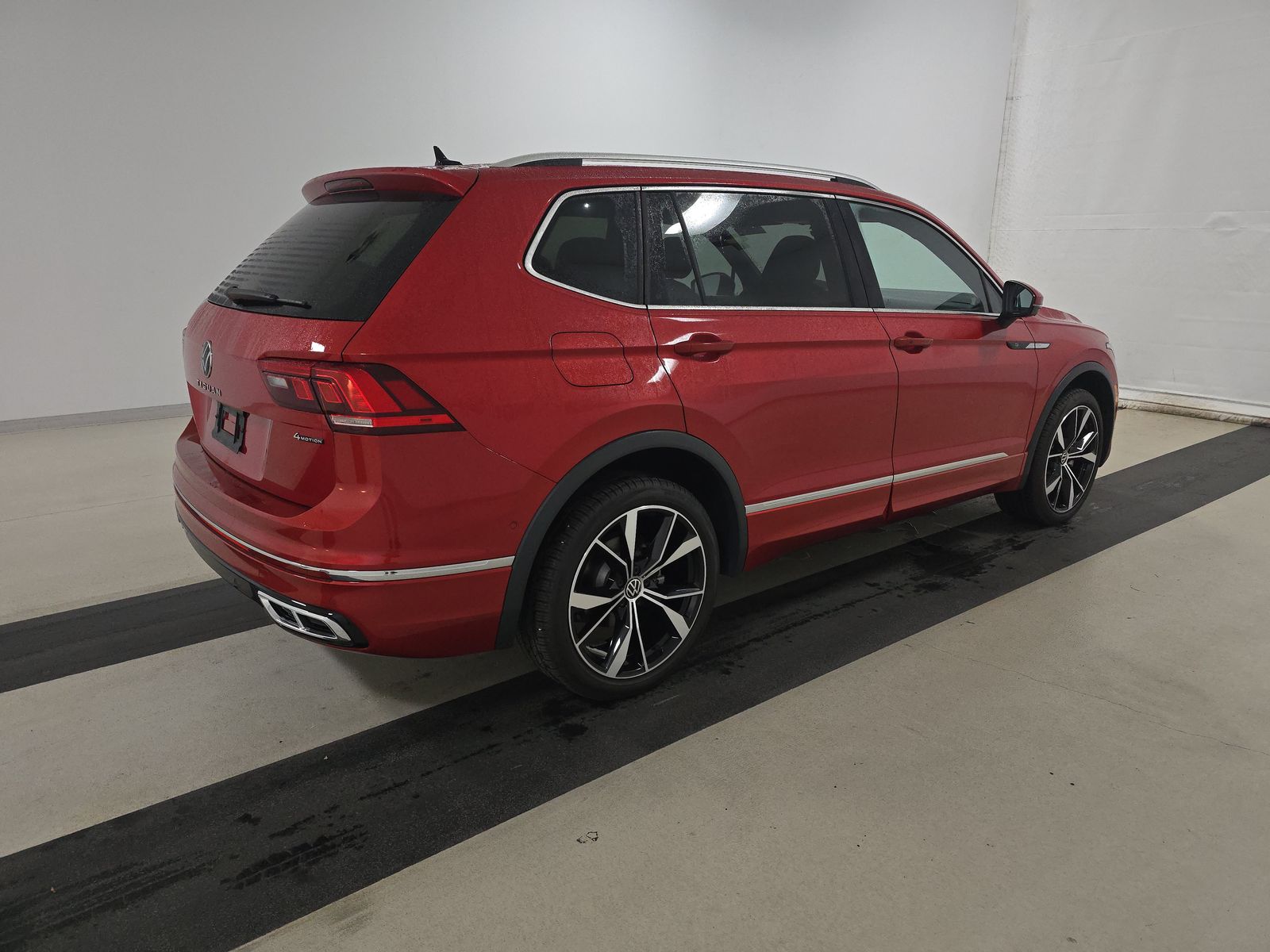2024 Volkswagen Tiguan 2.0T SEL R-Line AWD