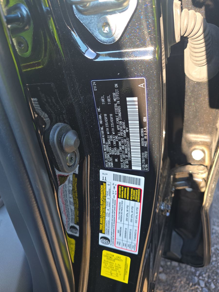 2024 Toyota Highlander Hybrid LE AWD