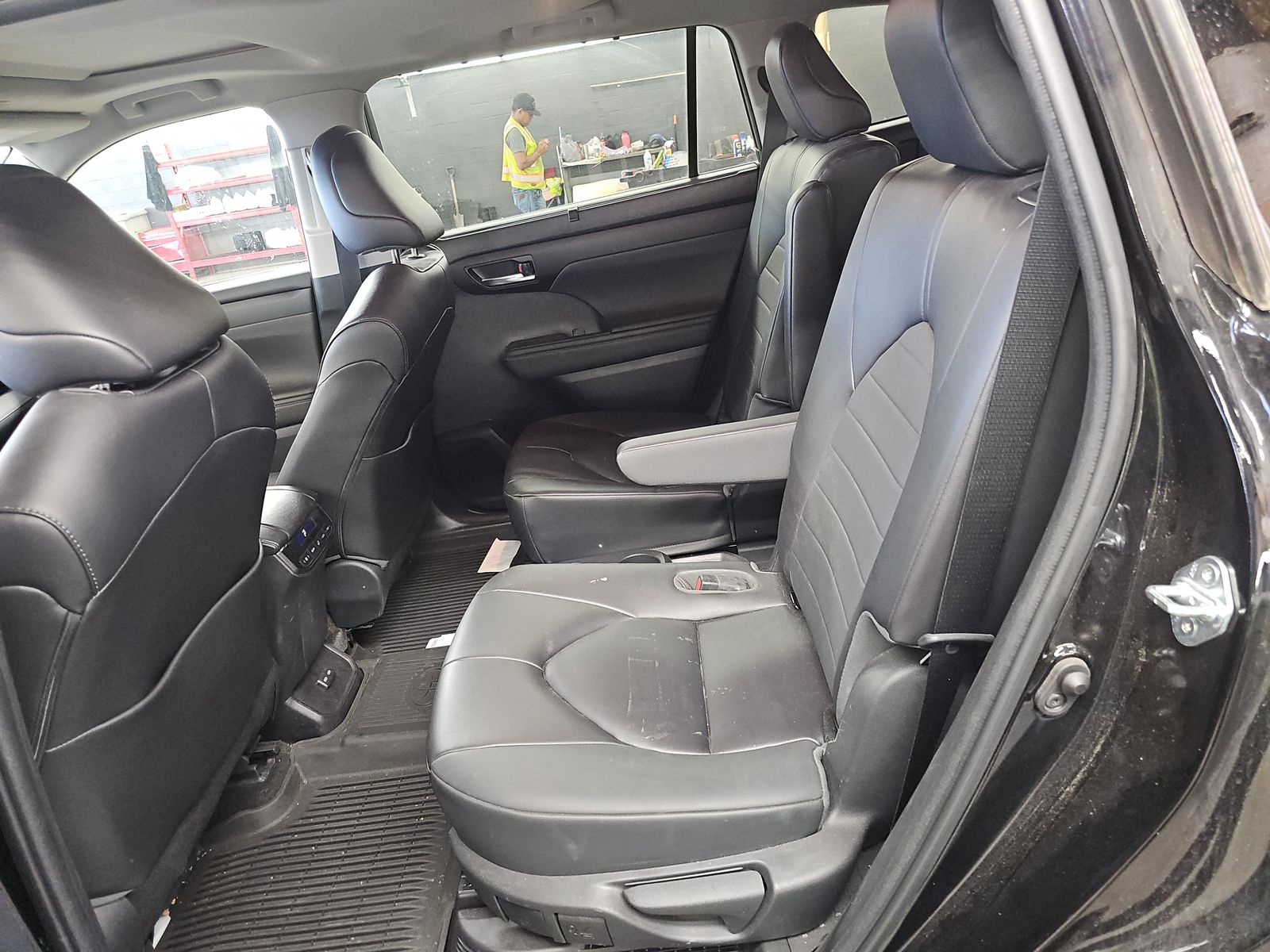 2023 Toyota Highlander Hybrid XLE AWD