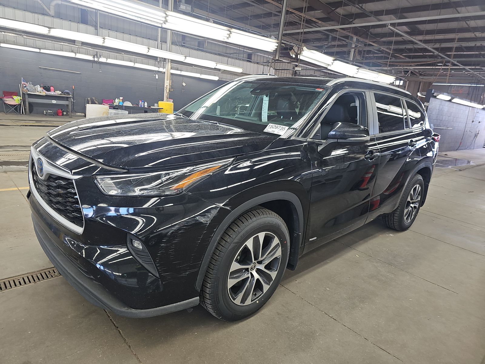 2023 Toyota Highlander Hybrid XLE AWD