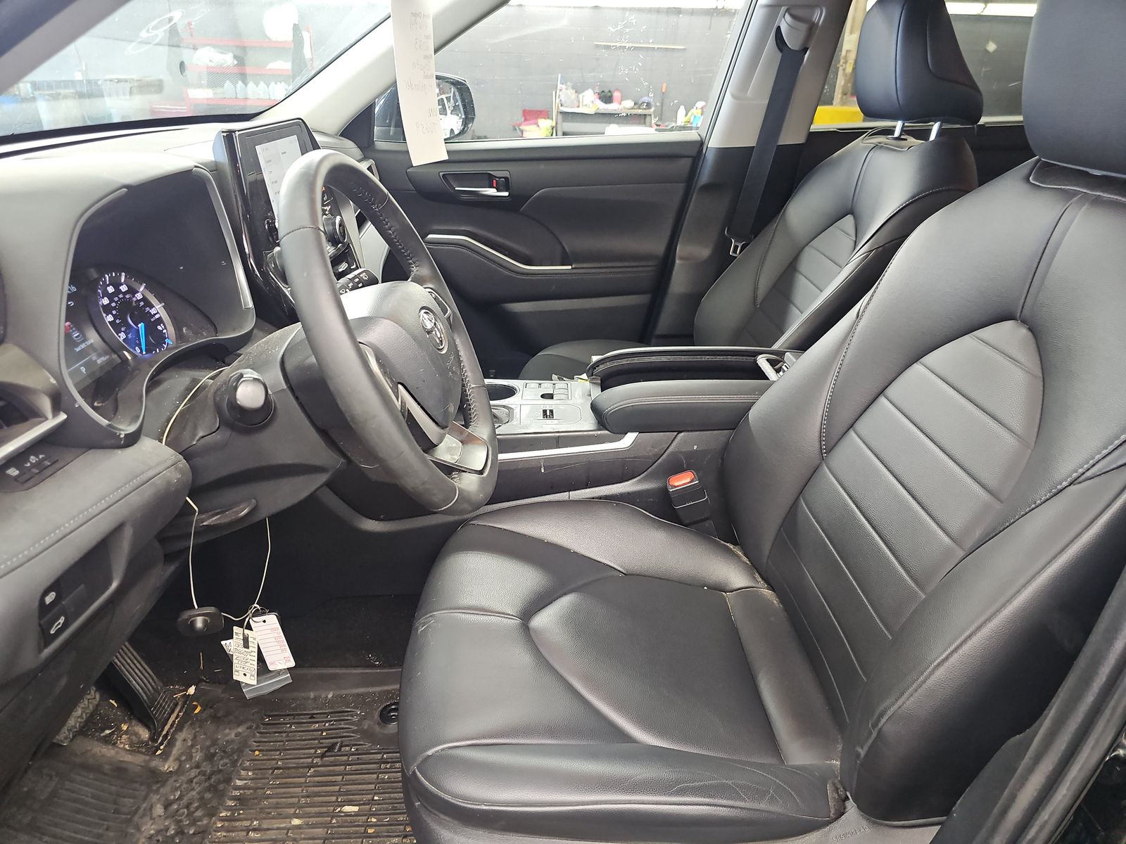 2023 Toyota Highlander Hybrid XLE AWD