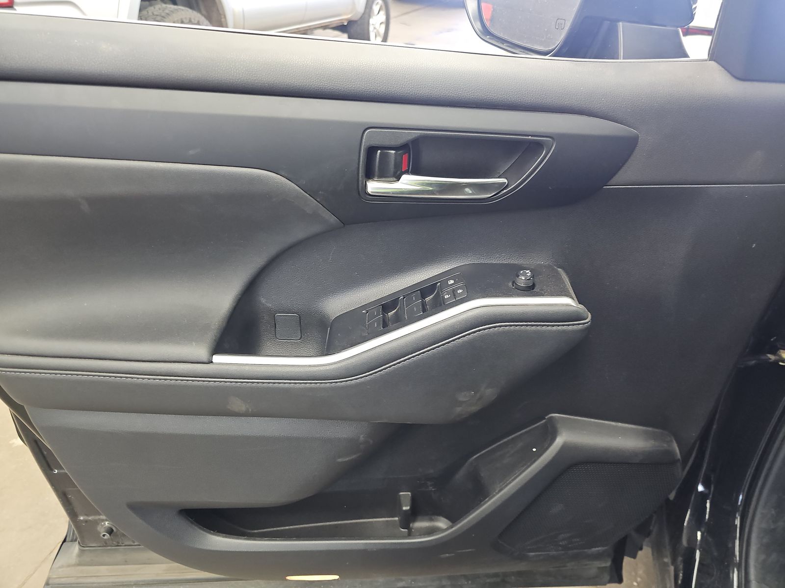 2023 Toyota Highlander Hybrid XLE AWD