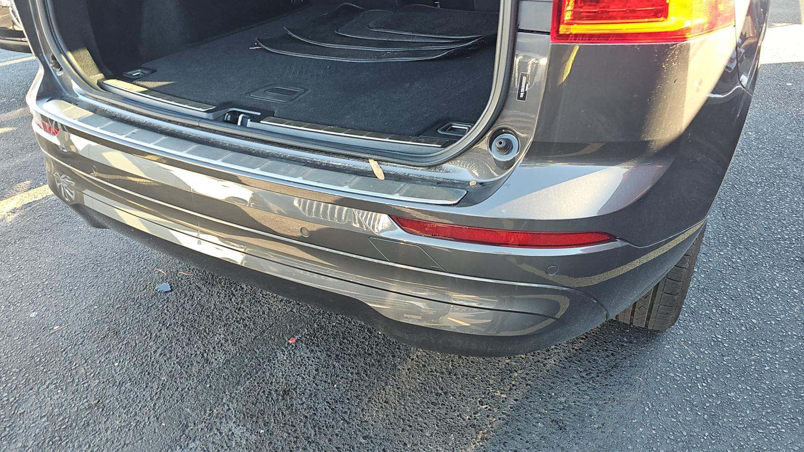 2022 Volvo XC60 B5 Momentum AWD