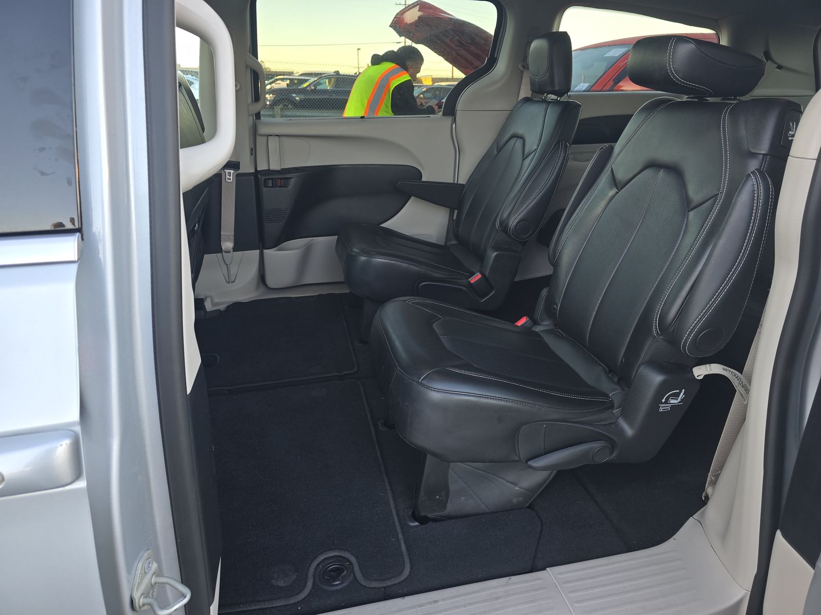 2024 Chrysler Pacifica Touring L FWD