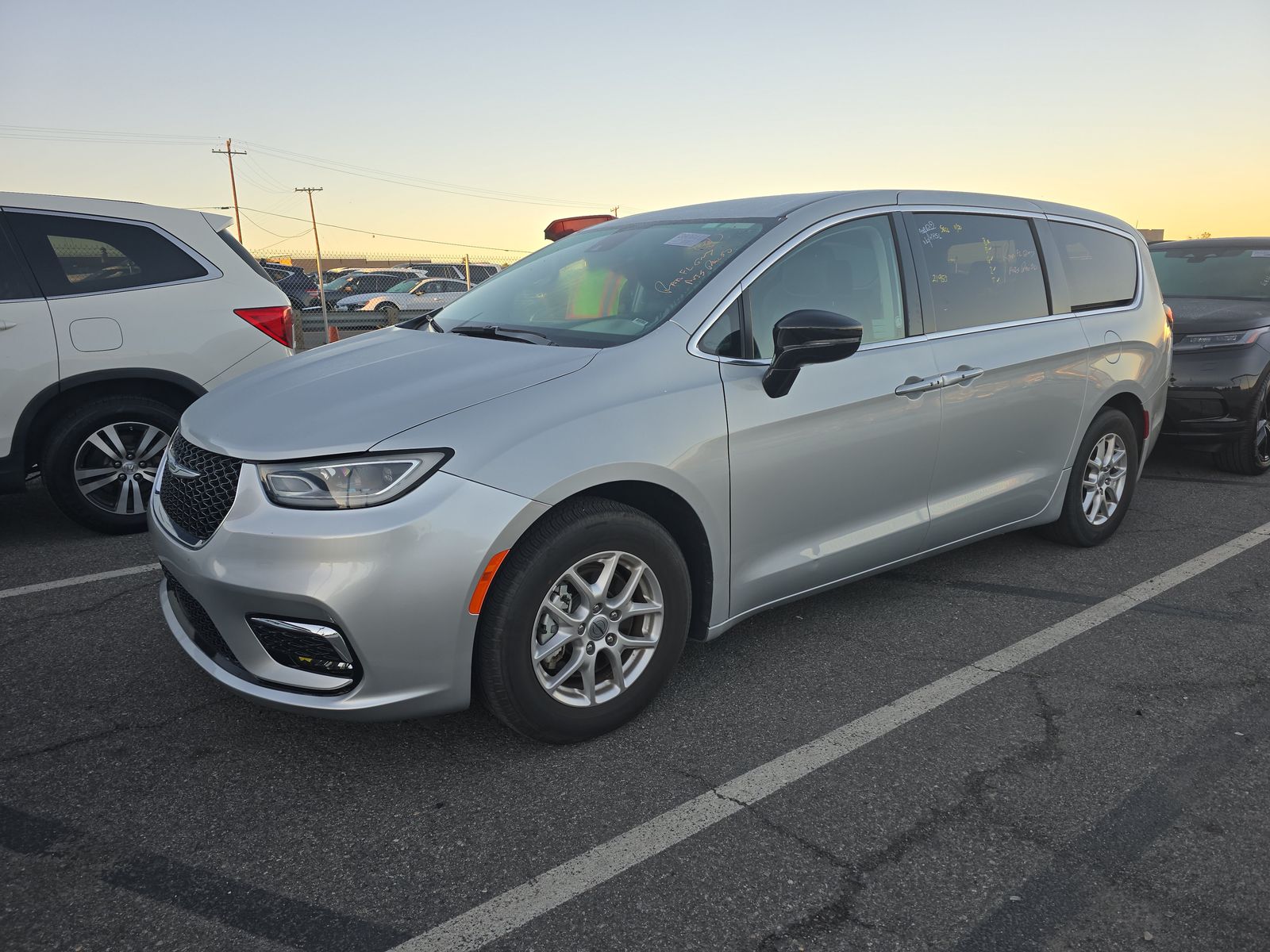 2024 Chrysler Pacifica Touring L FWD