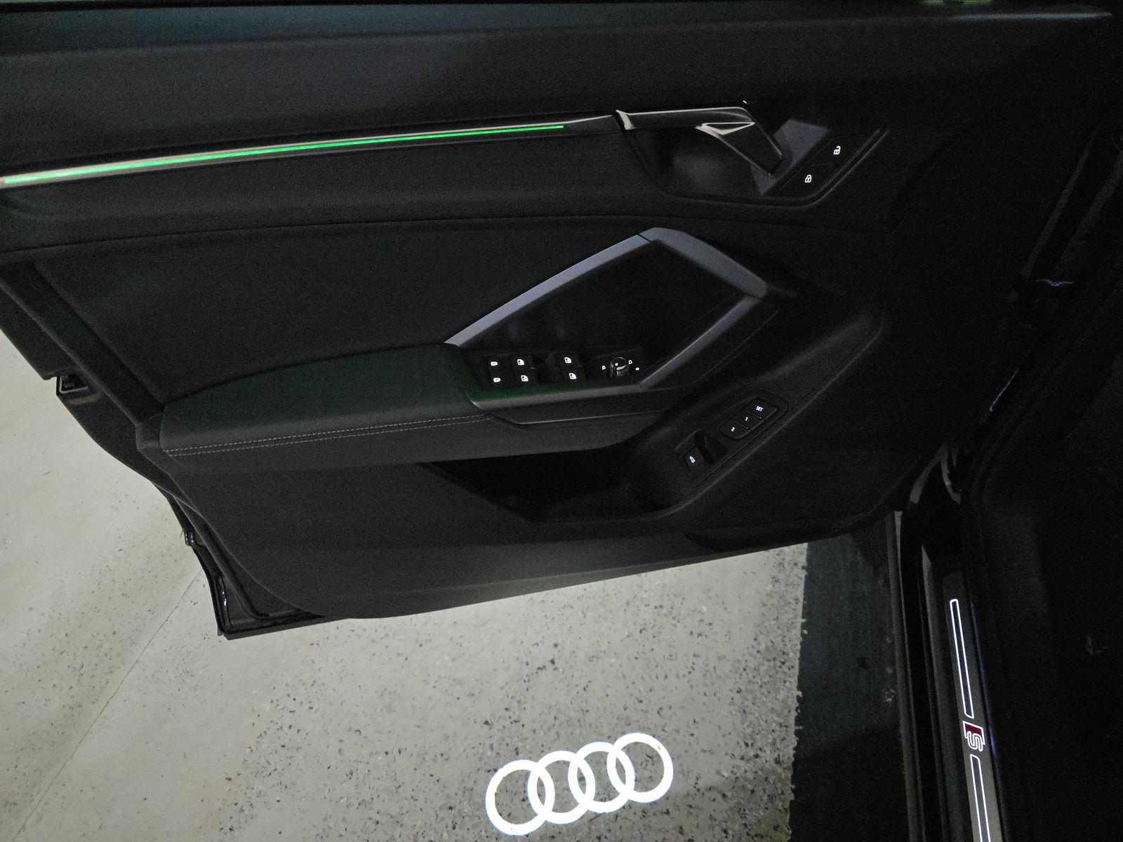 2022 Audi Q3 2.0T S line Premium Plus AWD