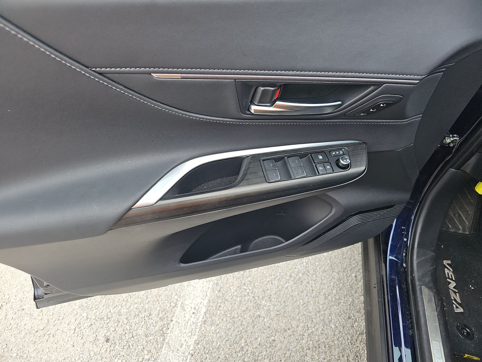 2024 Toyota Venza Limited AWD