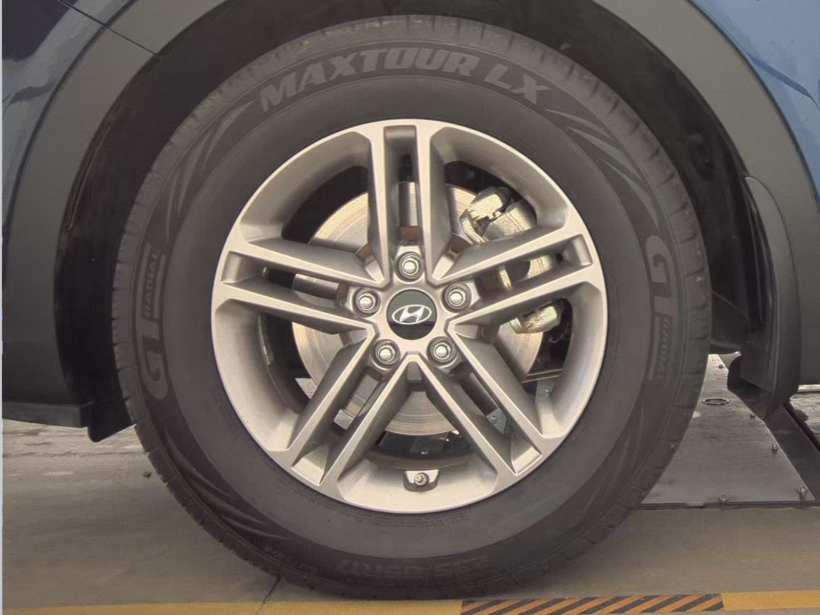 2017 Hyundai Santa Fe Sport Base FWD