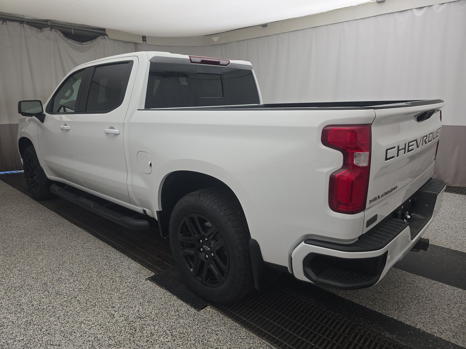 2024 Chevrolet Silverado 1500 RST AWD