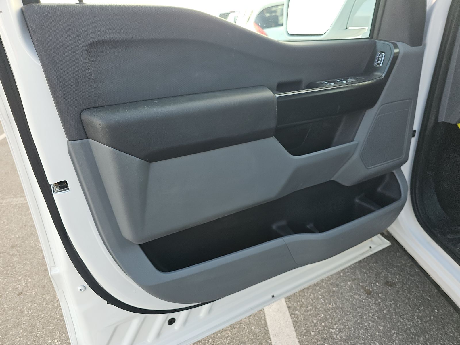 2023 Ford F-150 XL RWD