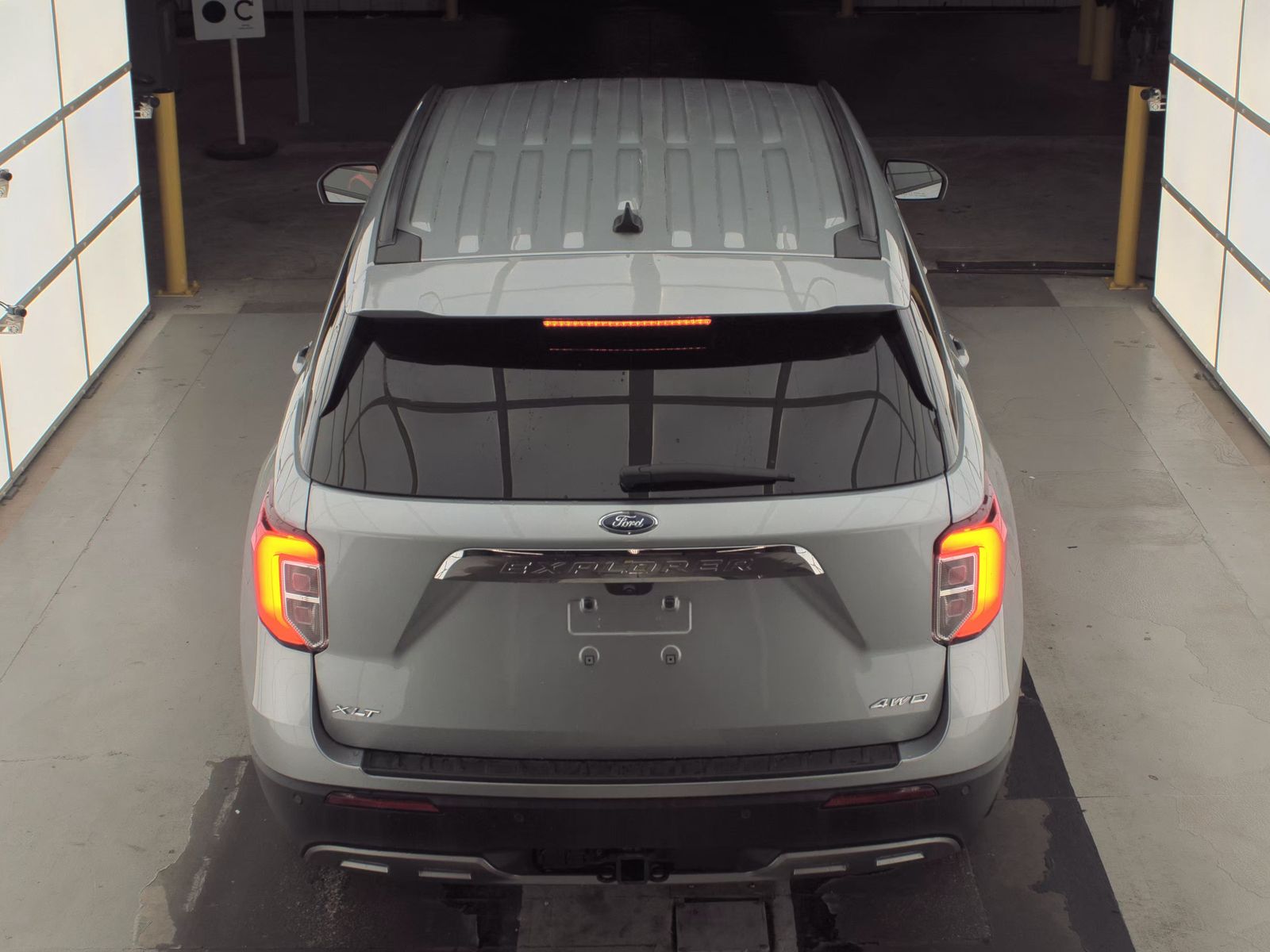 2023 Ford Explorer XLT AWD