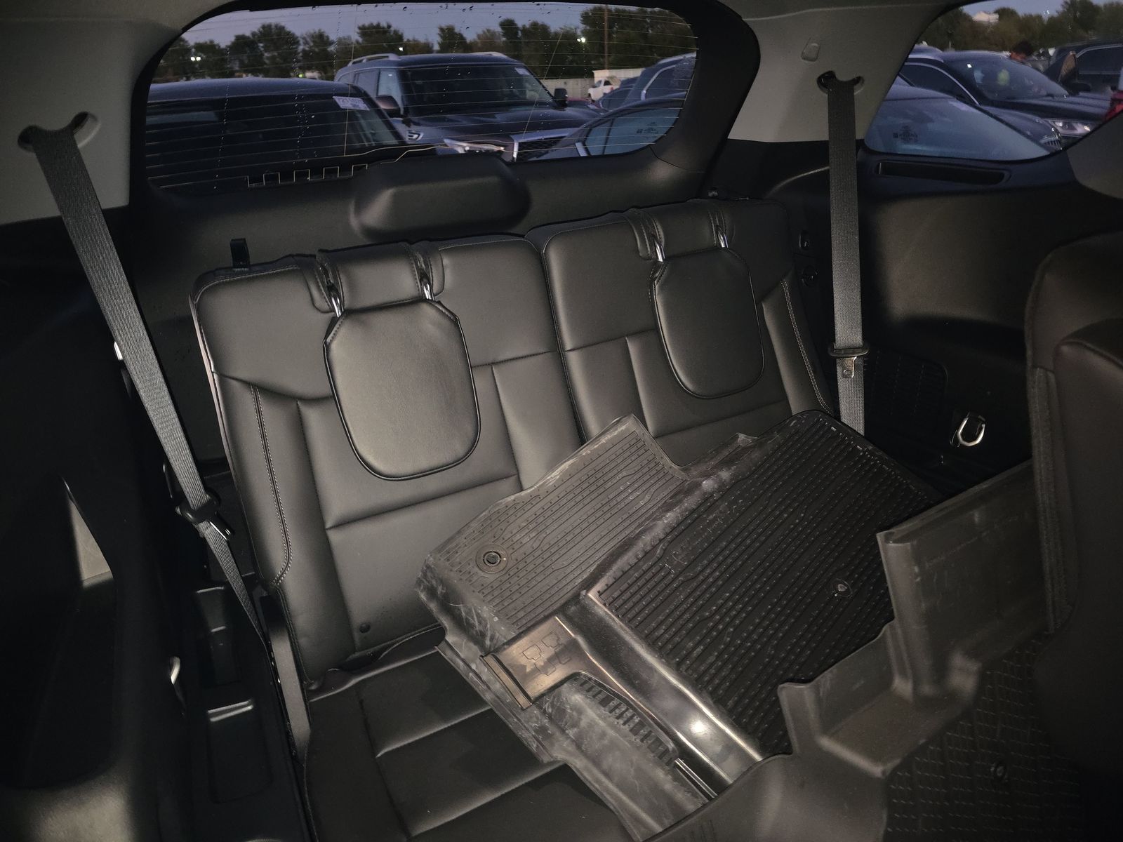 2023 Ford Explorer XLT AWD