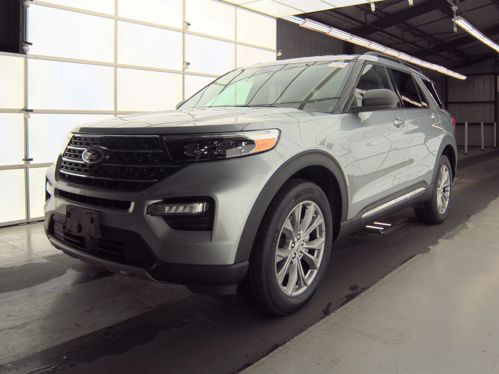 2023 Ford Explorer XLT AWD