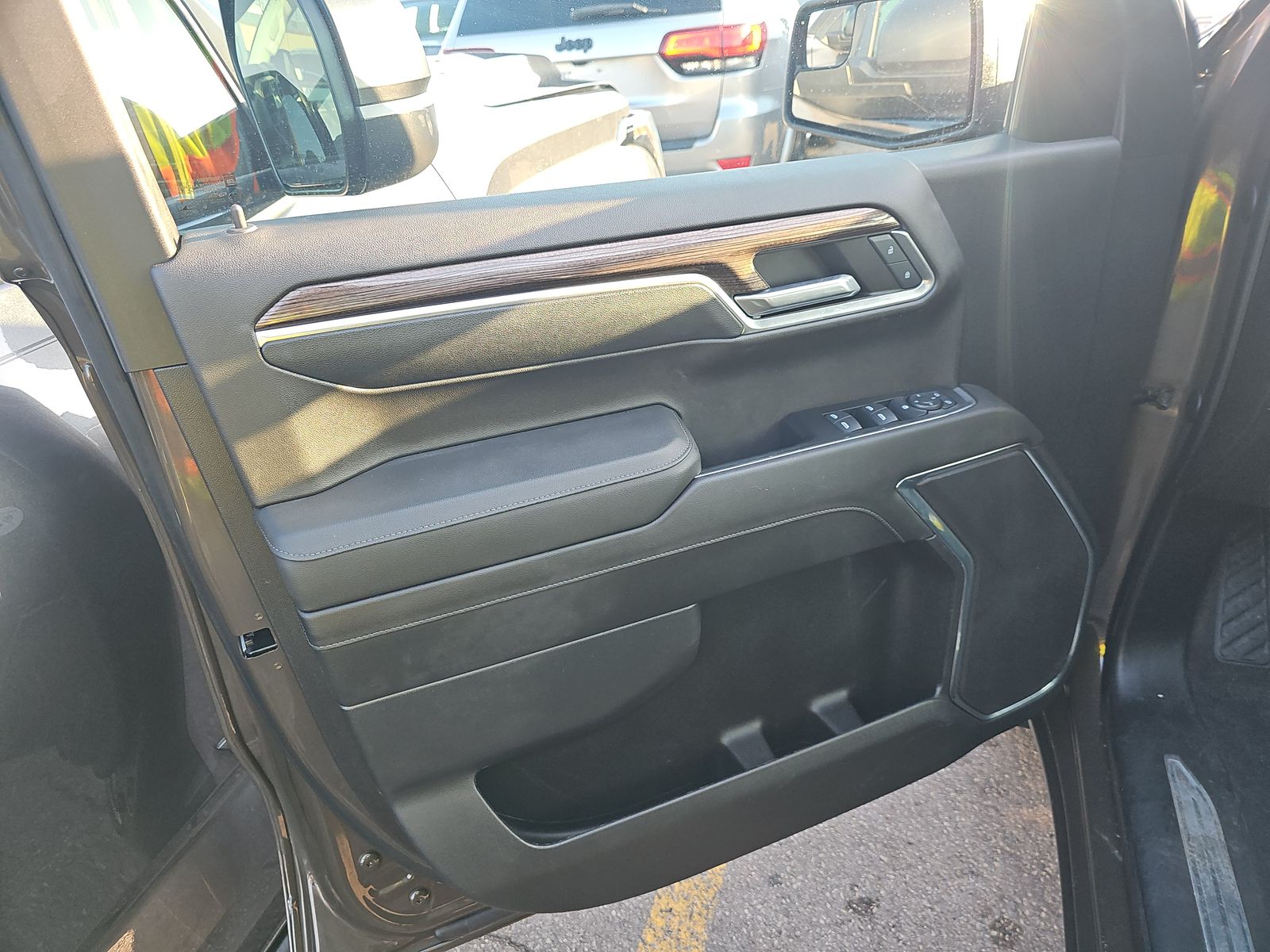 2023 Chevrolet Silverado 1500 LT AWD