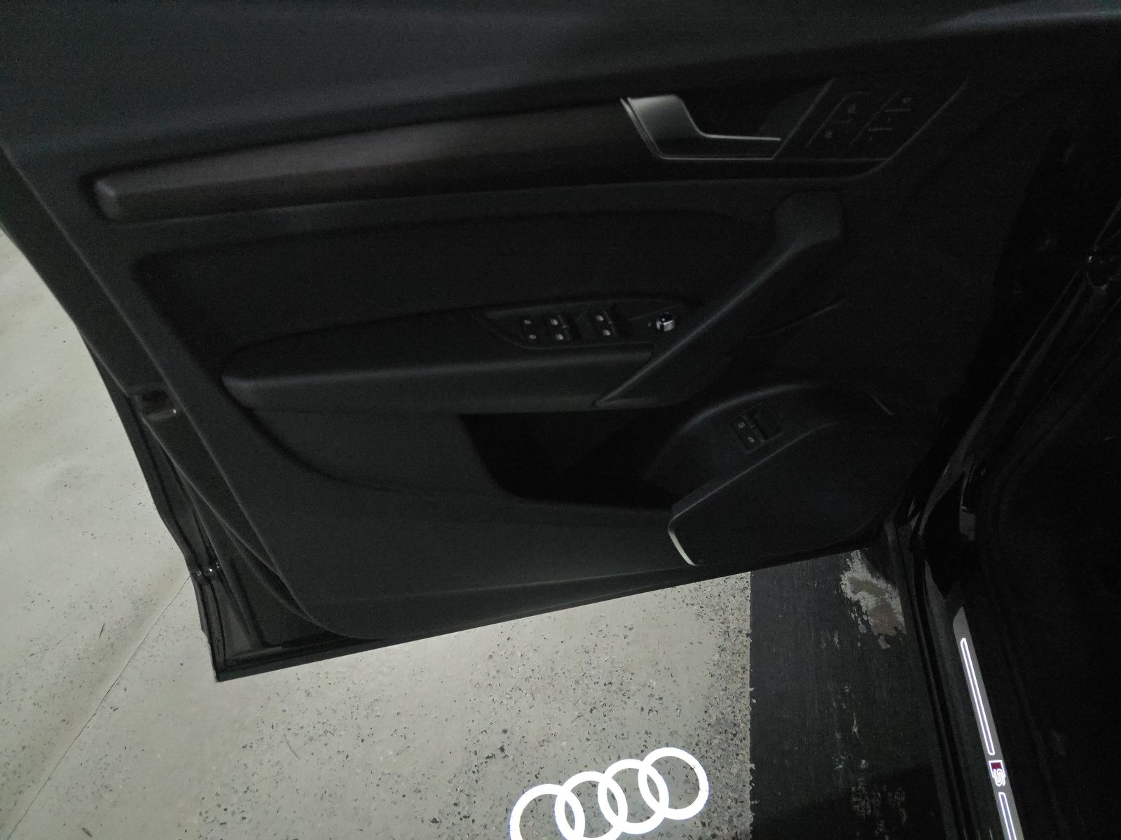 2023 Audi Q5 e Plug-In Hybrid S line Premium AWD