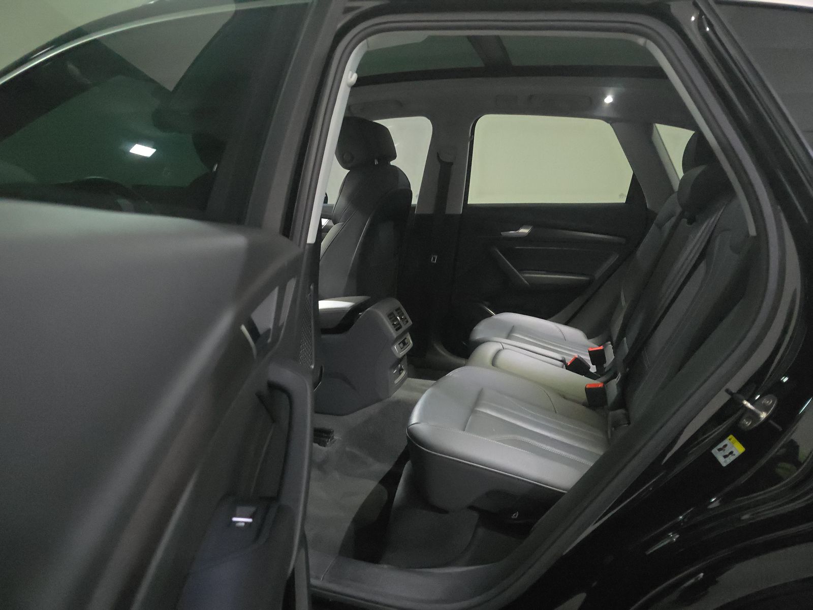 2023 Audi Q5 e Plug-In Hybrid S line Premium AWD