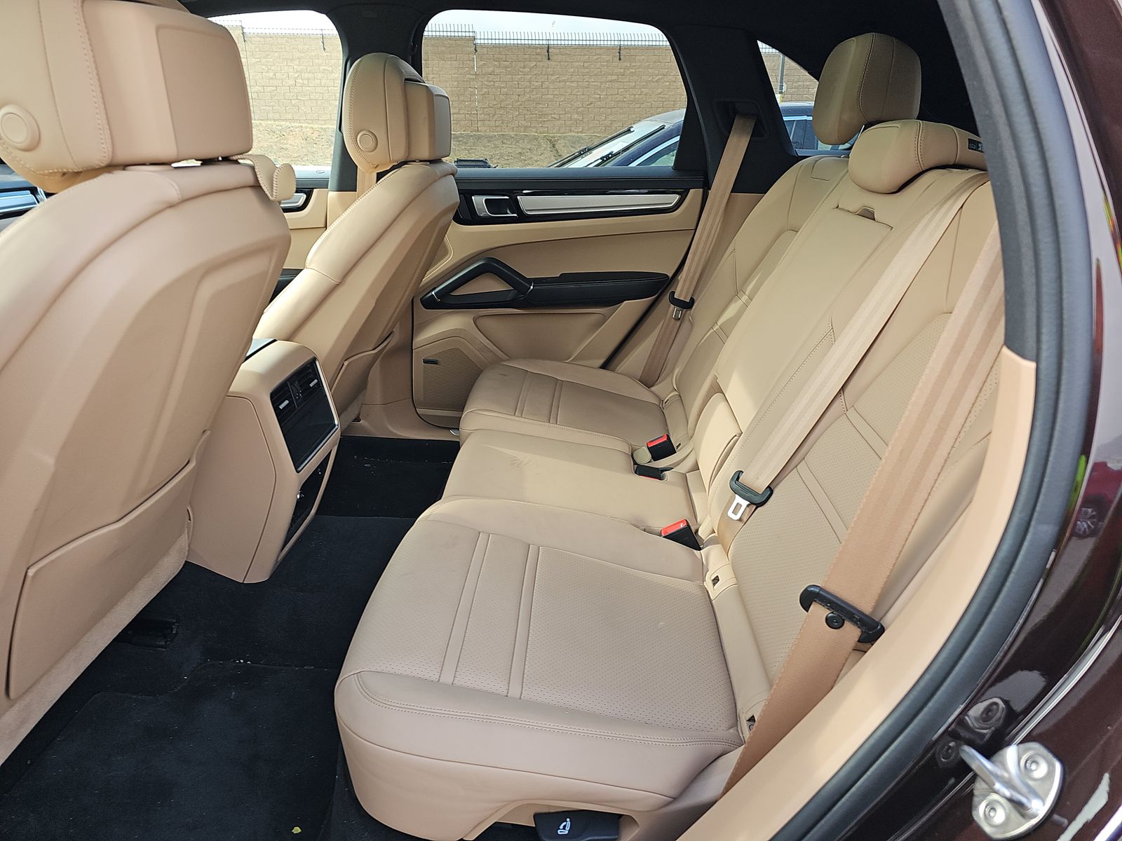 2022 Porsche Cayenne E-Hybrid Platinum Edition AWD