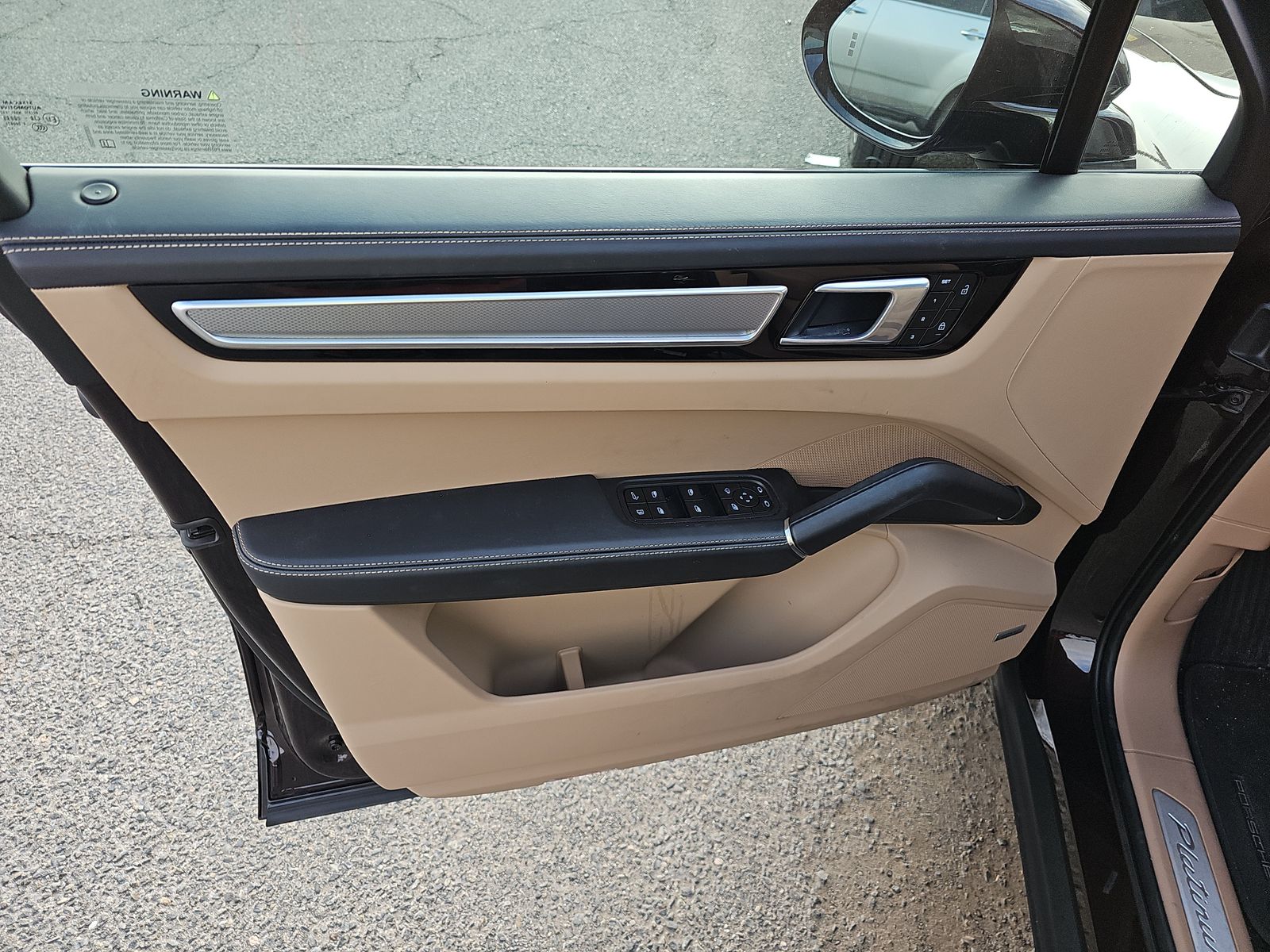 2022 Porsche Cayenne E-Hybrid Platinum Edition AWD