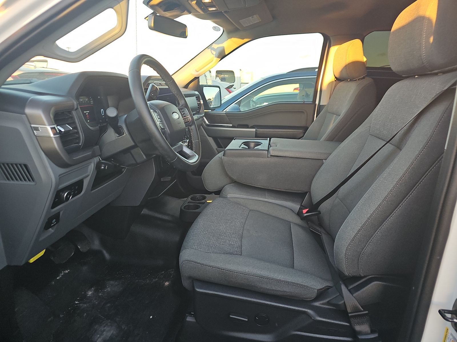 2024 Ford F-150 XLT AWD