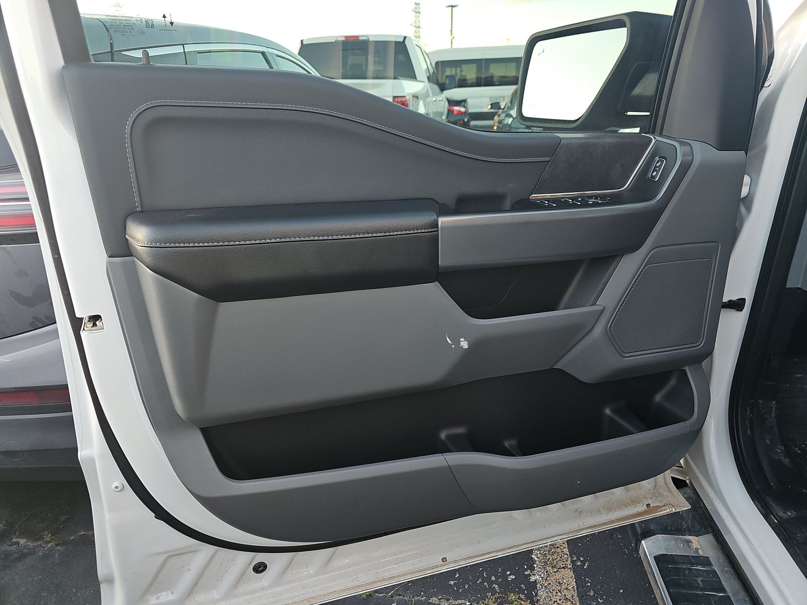 2024 Ford F-150 XLT AWD