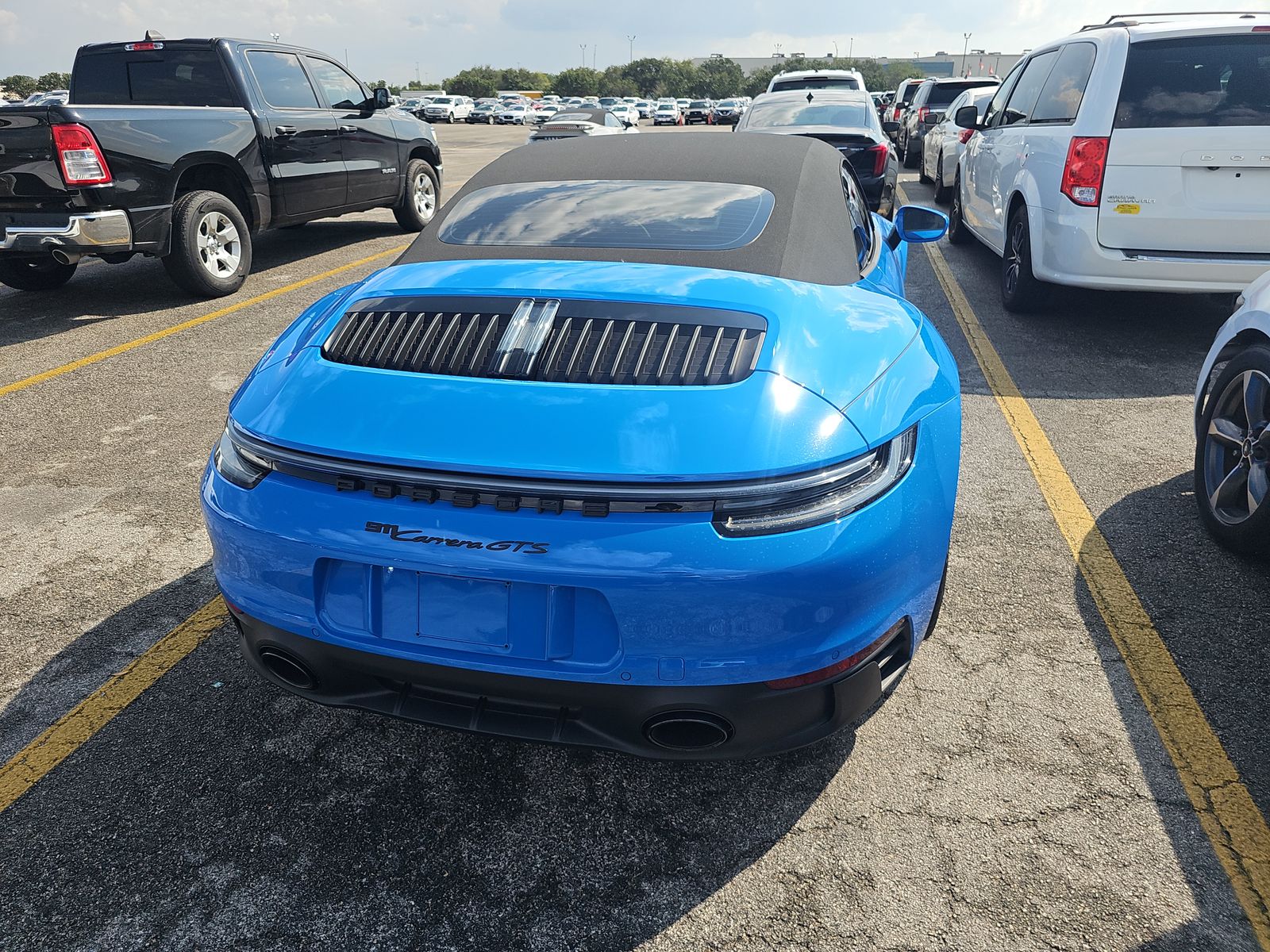 2023 Porsche 911 Carrera GTS RWD