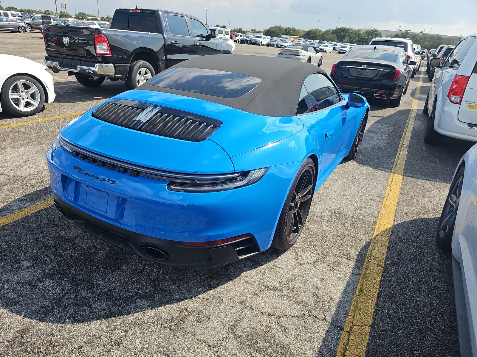 2023 Porsche 911 Carrera GTS RWD