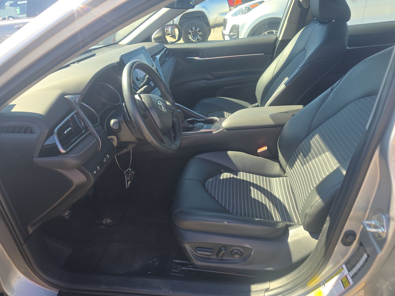 2024 Toyota Camry SE FWD