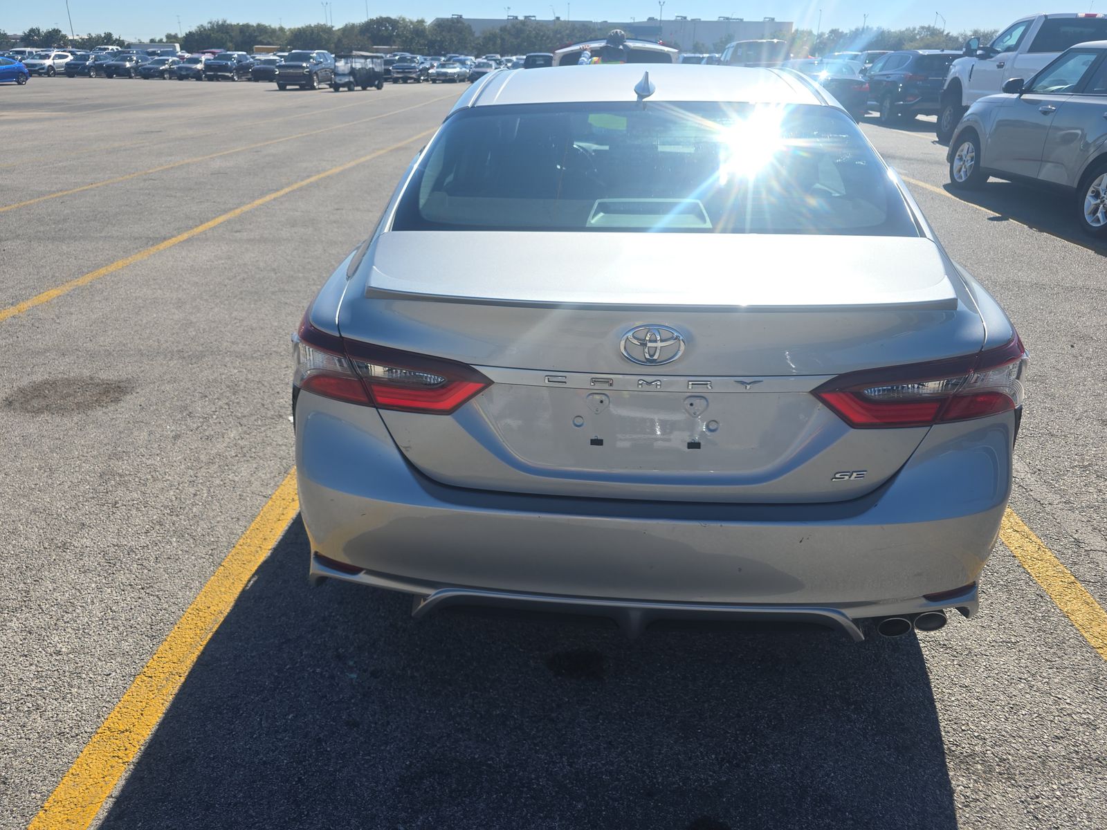 2024 Toyota Camry SE FWD